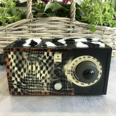 radio-vintage-nera-tessuto-cavallino-intera-oggettistica-articoli-regalo-handmade-artigianato-crazy-art-torino